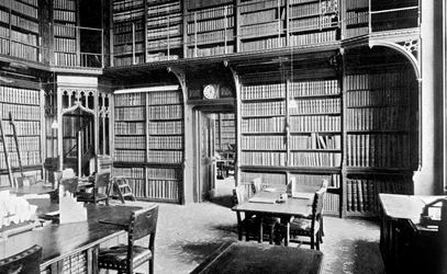Salle des cartes, bibliothèque de la Chambre des communes, Palais de Westminster, Londres, vers 1905