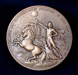 Médaille commémorant Pierre Janssen et Norman Lockyer, astronomes français et anglais