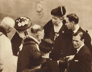 Mémorial à son père dévoilé, Château de Windsor, 23 avril 1937