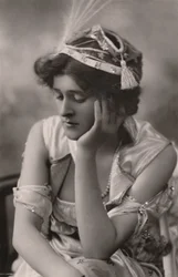 Miss Zena Dare, 1887-1975, vers 1930