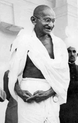 Mohandas Karamchand Gandhi, 1869-1948, dirigeant nationaliste indien