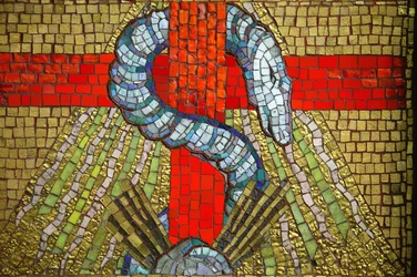Mosaïque. Église Saint-Blaise. Le serpent Vichy France