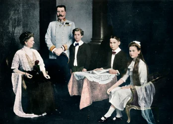 Archiduc François-Ferdinand assassiné avec sa femme et ses enfants, vers 1910