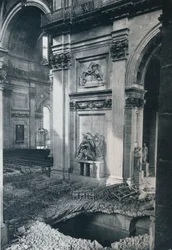 Transept nord de la cathédrale Saint-Paul après le bombardement, 1941