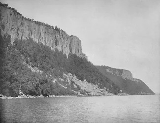 Extrémité nord des Palissades, rivière Hudson, vers 1897