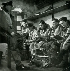 Vieilles mains maintenant - pilotes de la Fleet Air Arm, c. 1943