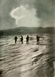 Mille pieds sous le cône actif, 1908, 1909