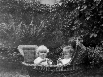 Un an, 1915