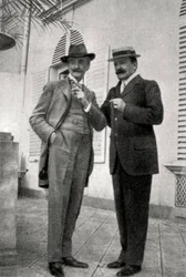 Paul Hervieu et Marcel Prévost, auteurs et dramaturges français