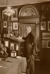 Pavel Shukovsky, artiste russe, au travail, début du 20ème siècle