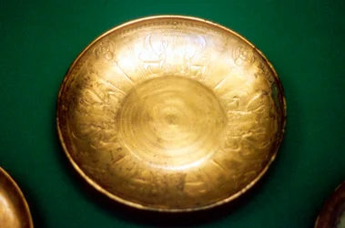 Bol en bronze phénicien de Nimrud, Assyrie, 8ème siècle av. J.-C.