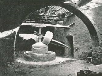 Moulin à maïs primitif, Delta du Nil, Égypte, 1895