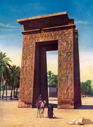 Propylône du troisième Ptolémée à Karnak, Égypte