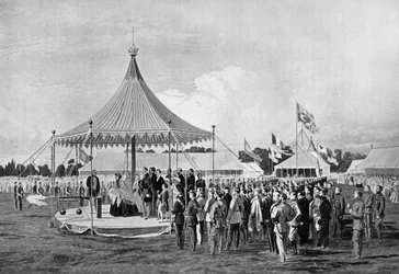 La reine Victoria tirant le premier coup de feu à Wimbledon, juillet 1860
