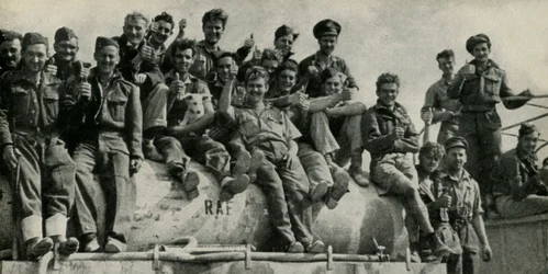 Personnel au sol de la R.A.F. : Tripolitaine, vers 1942-1943, 1945