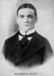 Ricardo H. Davis, années 1920