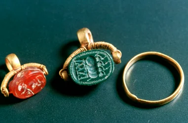 Bagues avec inscription, bijoux, Tunisie, vers 3e-4e siècle