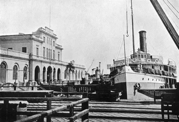 Bateau à vapeur fluvial à la Maison des Douanes, Asuncion, Paraguay, 1911