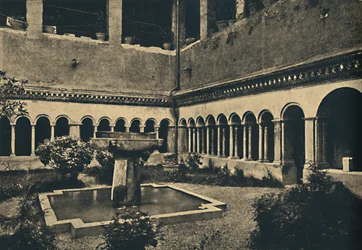 Rome - Cloîtres des SS. Quattro Coronati sur la colline Caelian. Construit en 1113, 1910
