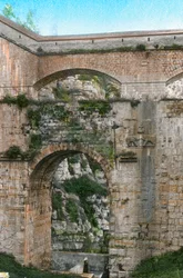 Arc romain, Constantine, nord-est de l