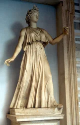 La déesse romaine Junon, épouse et sœur de Jupiter, reine du ciel