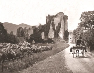 Château de Ross, île de Ross, comté de Kerry, Irlande, 1894