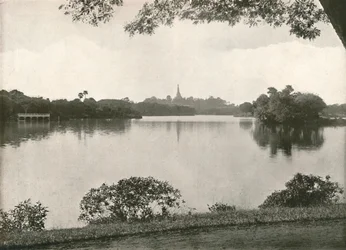 Lacs Royaux, Rangoon, 1900
