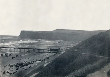 Saltburn - Vue des falaises, de la plage et de la jetée, 1895