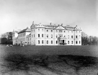 Saltram House, vers 1882