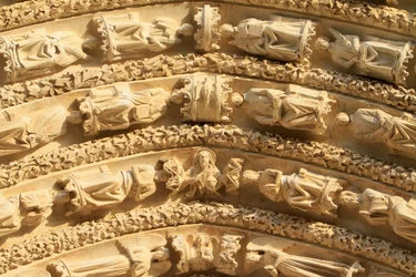 Sculptures. Cathédrale Saint-Étienne, Bourges, France