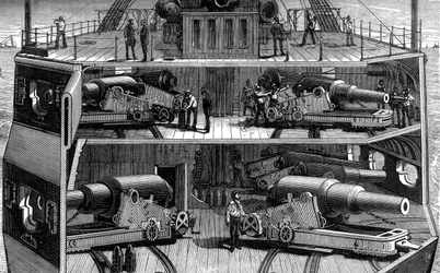 Vue en coupe des batteries dans la frégate cuirassée Alexandra, vers 1880