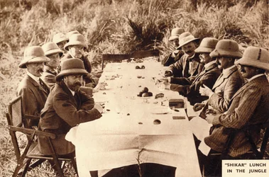 Déjeuner de chasse dans la jungle, 1911-1935