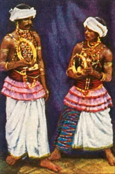 Danseurs de diable cinghalais de Ceylan, vers 1928