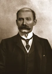 Sir H Montagu Allan