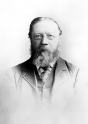 Sir William Henry Preece, ingénieur électricien gallois, vers 1900-1910