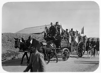 Soldats de la Légion étrangère française voyageant en wagon, Syrie, XXe siècle