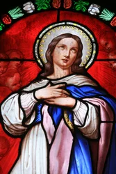 Vitrail : Vierge Marie, Beaune