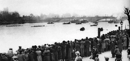 Départ de la course de bateaux Oxford et Cambridge, Londres, 1926-1927