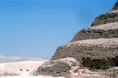Pyramide à degrés du roi Djoser Zozer, Saqqara, Égypte, 3e dynastie, vers 2600 av. J.-C.