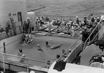 Piscine à bord du RML Atlantis, vers 1929-1939
