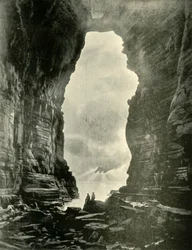 Tasmans Arch, Eagle Hawk Neck