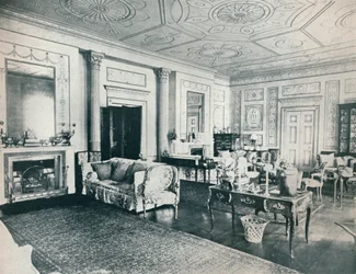 Le salon Adam, Stoke Edith, vers 1909