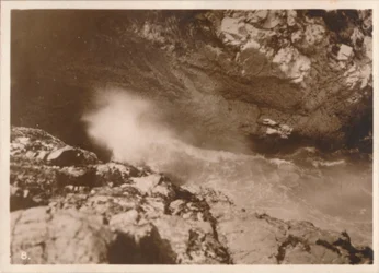Les soufflets du diable, Kynance Cove, 1927