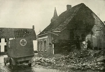 Les Difficultés et Dangers du Travail de la Croix-Rouge, 1919