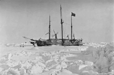 Le Fram dans la glace. 1895, 1897