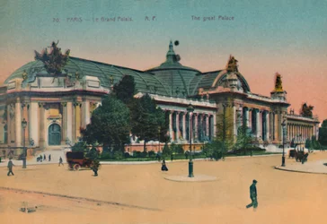 Le Grand Palais, Paris, vers 1920