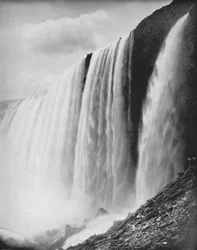 La chute du fer à cheval, XIXe siècle