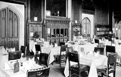Salle à manger de la Chambre des communes, Palais de Westminster, Londres, vers 1905