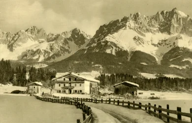 Les montagnes du Kaiser, Oberndorf, Tyrol, Autriche, vers 1935