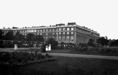 Le Palais, Hampton Court, 20e siècle